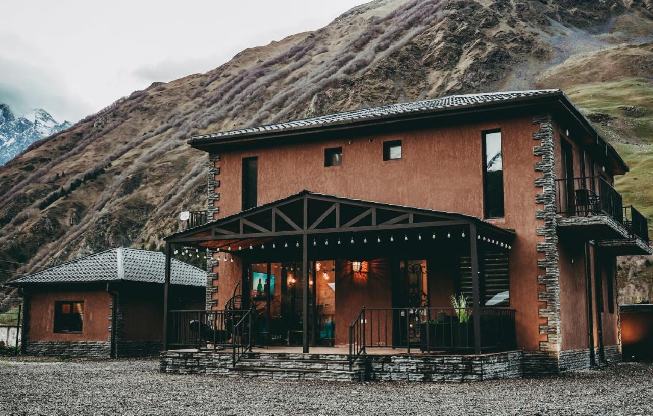 Holiday Home Stepantsminda Exterior foto