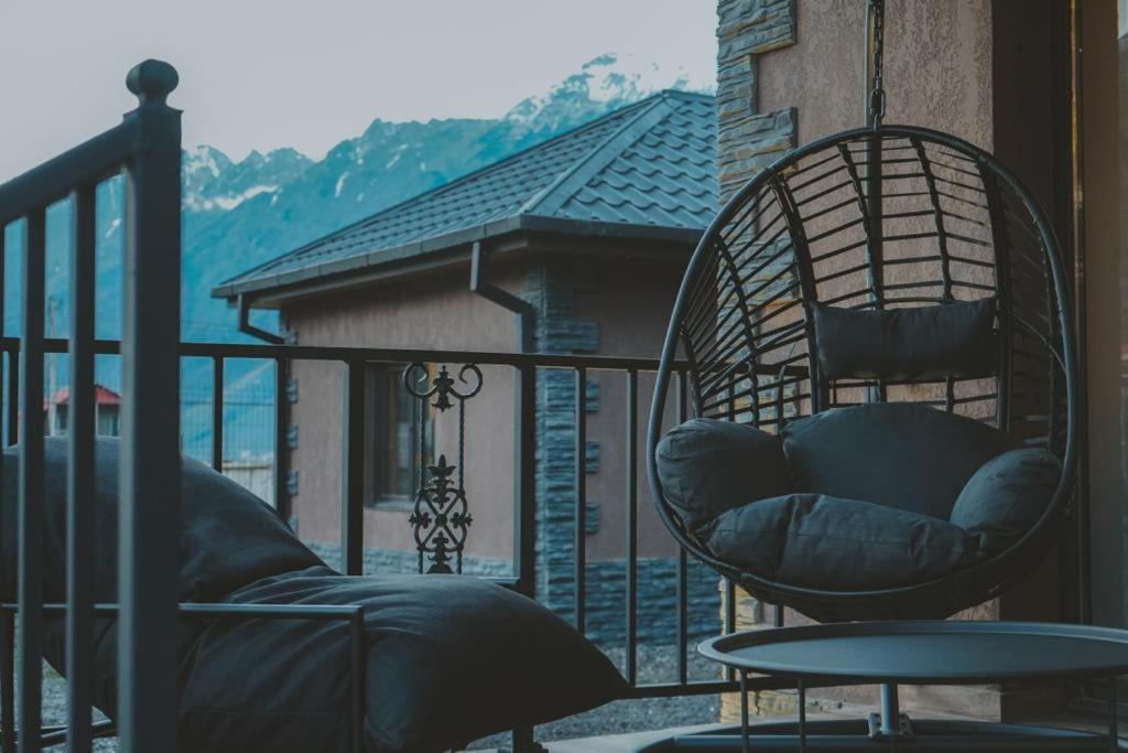 Holiday Home Stepantsminda Exterior foto